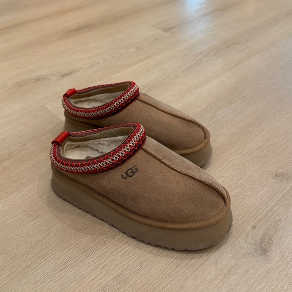 UGG Shoes - UGG Tazz Suede Slipper in Chestnut